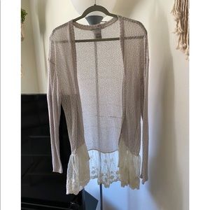 Thin cardigan with lace detail